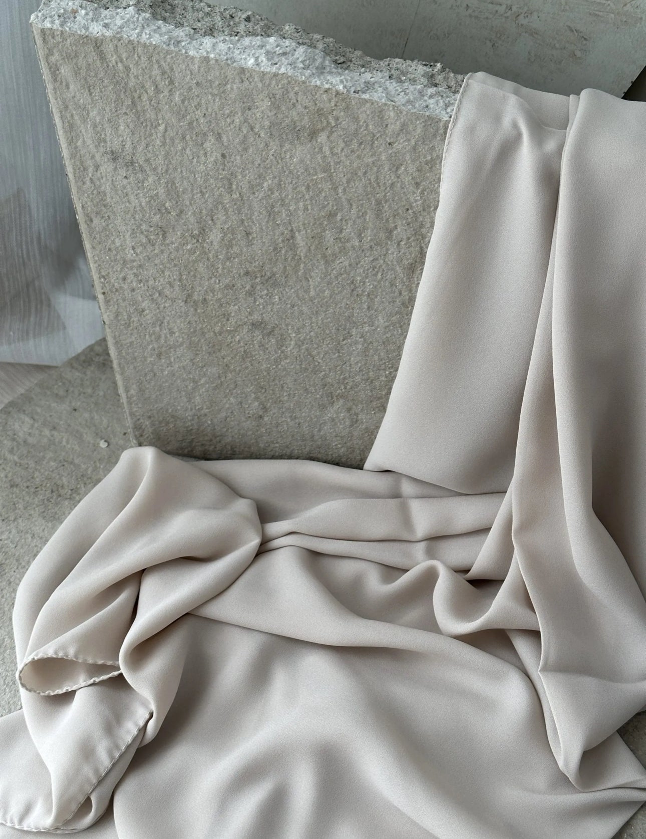 Luxury Square Hijab 150x150 | greige beige
