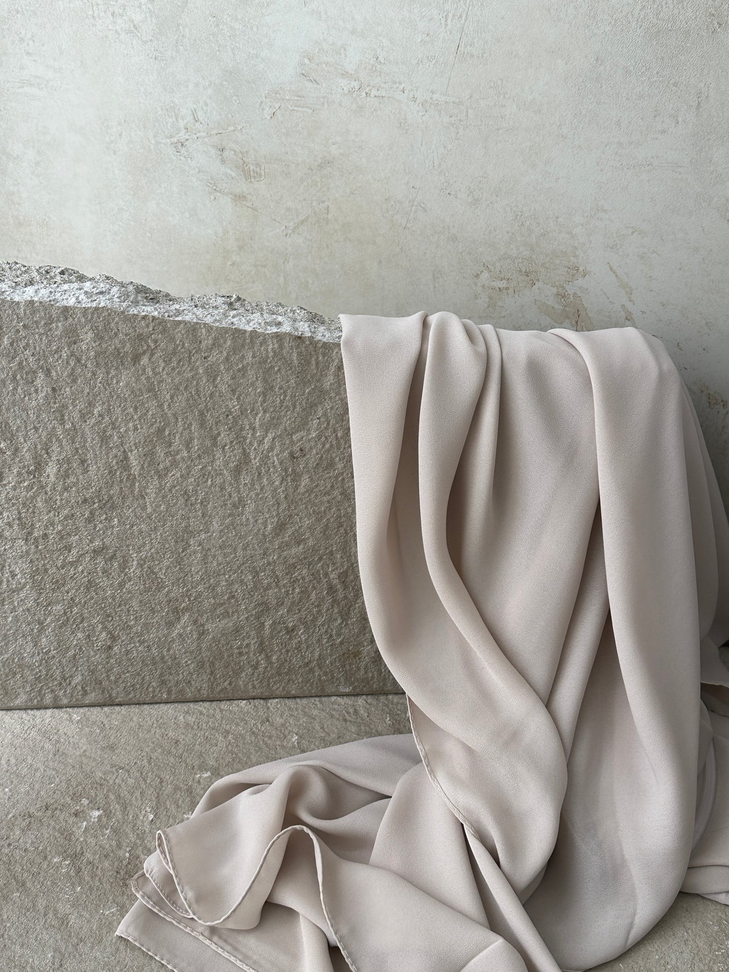 Luxury Square Hijab 150x150 | kühles beige