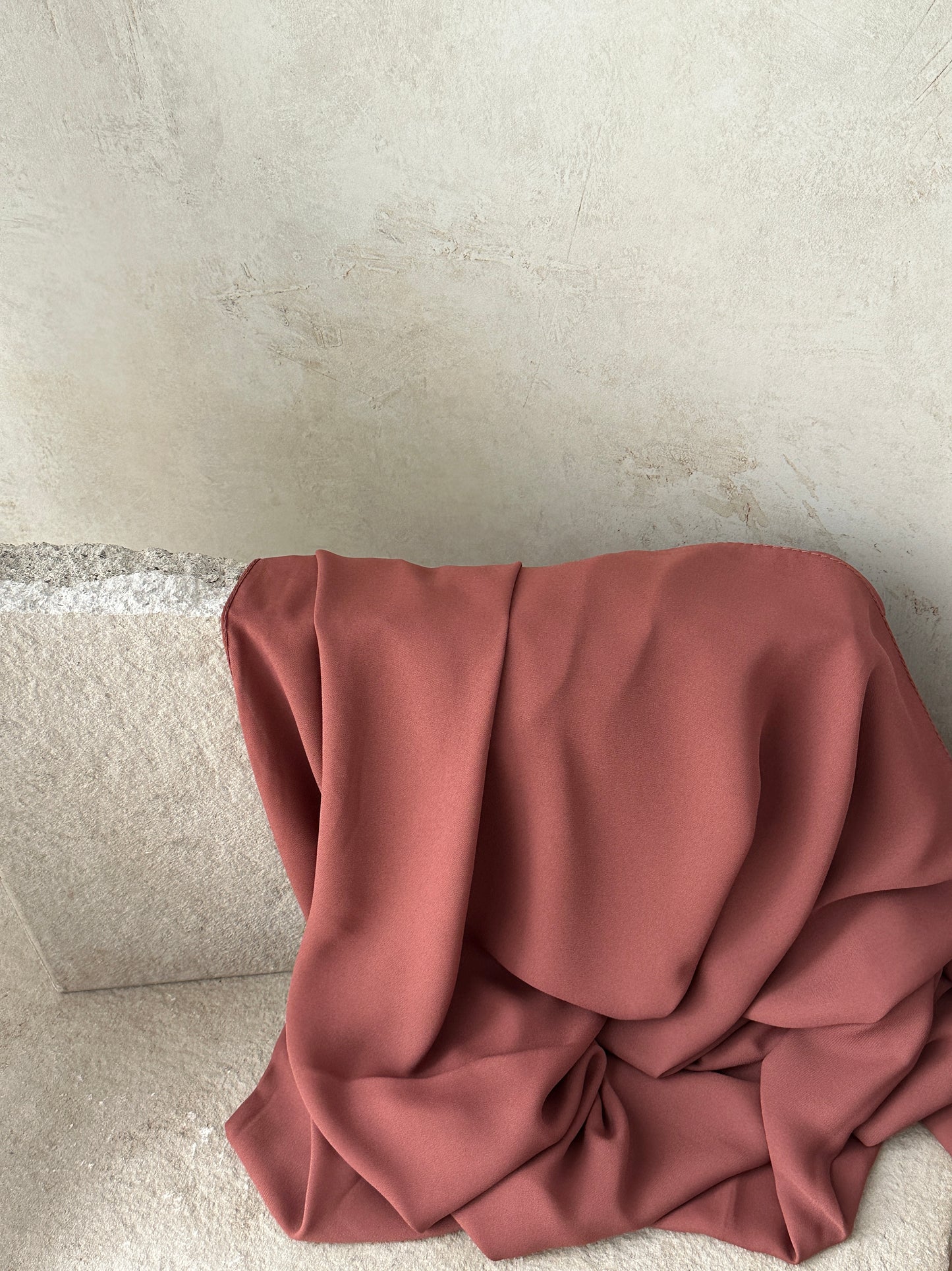 Luxury Square Hijab 150x150 | rouge dunkel