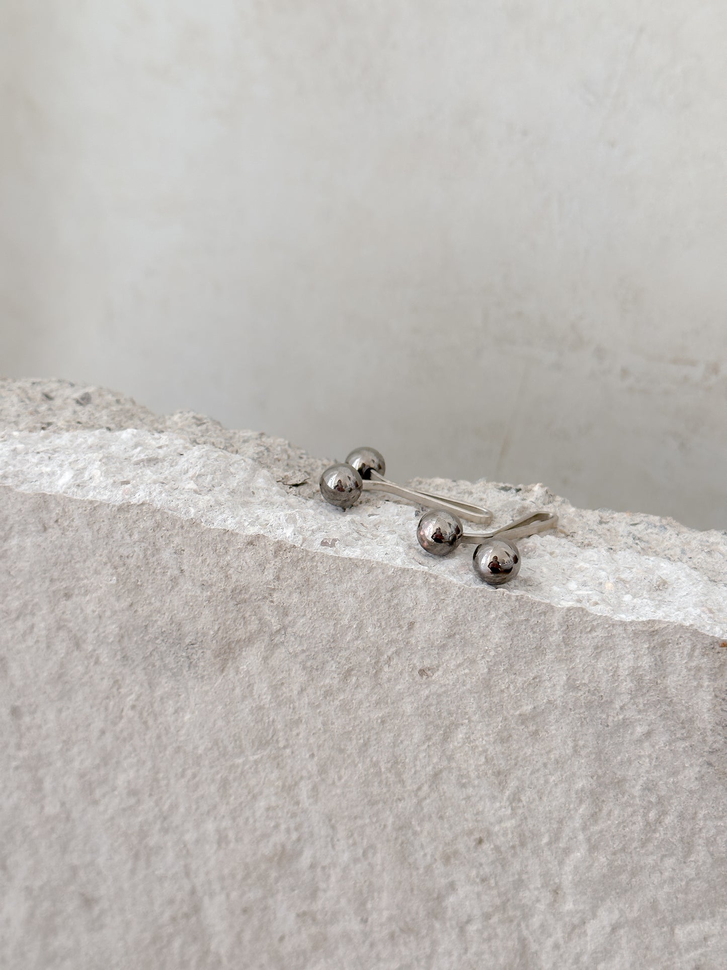 Hijab Pin | rund chrome dunkel 2 Stk.