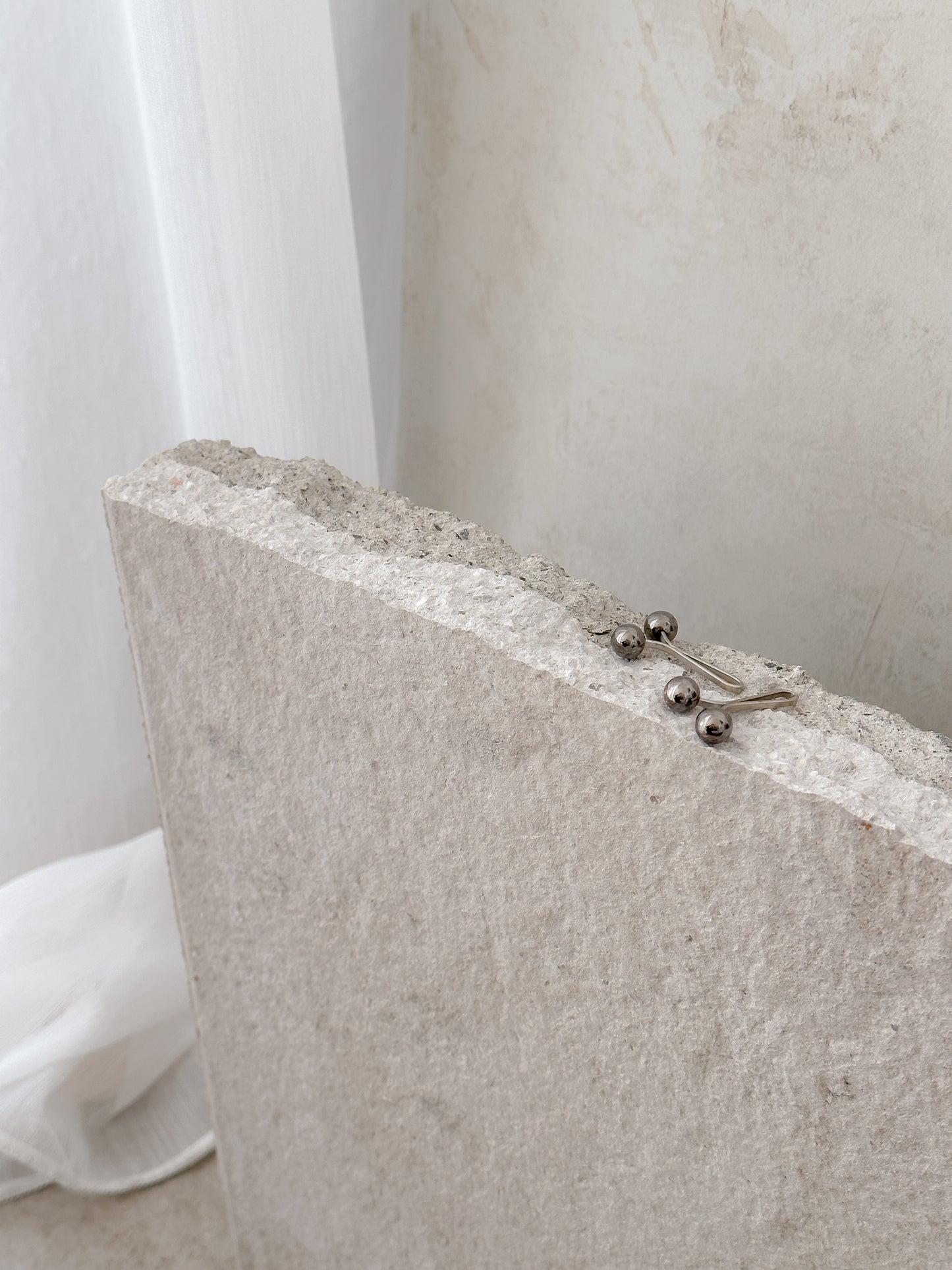 Hijab Pin | rund chrome dunkel 2 Stk.