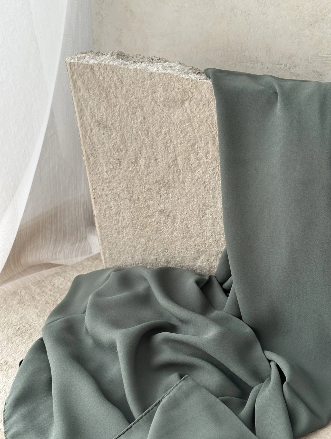 Luxury Square Hijab 150x150 | pastell khaki