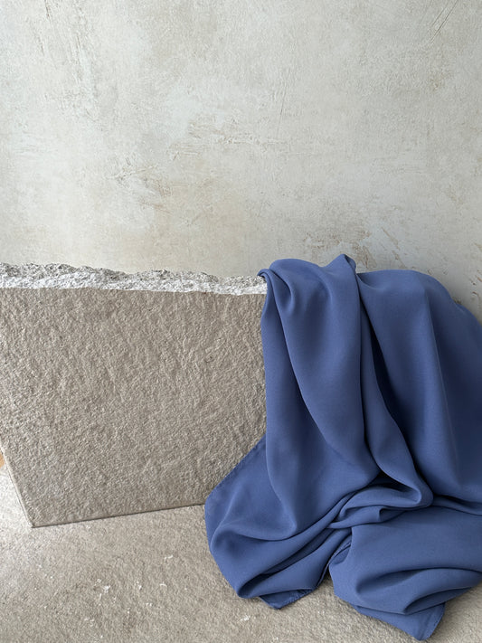 Luxury Square Hijab 150x150 | dunkel flieder